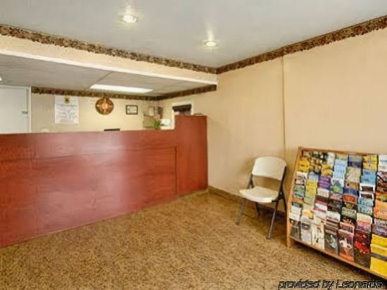 Фото Super 8 by Wyndham Redlands/San Bernardino