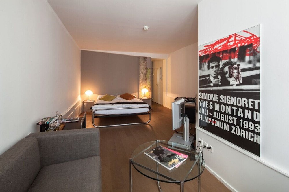 Фото Baseltor Hotel & Restaurant