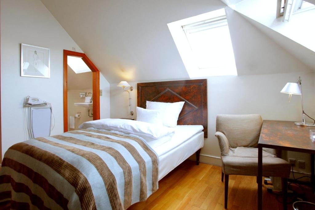 Фото Hotel Kong Arthur