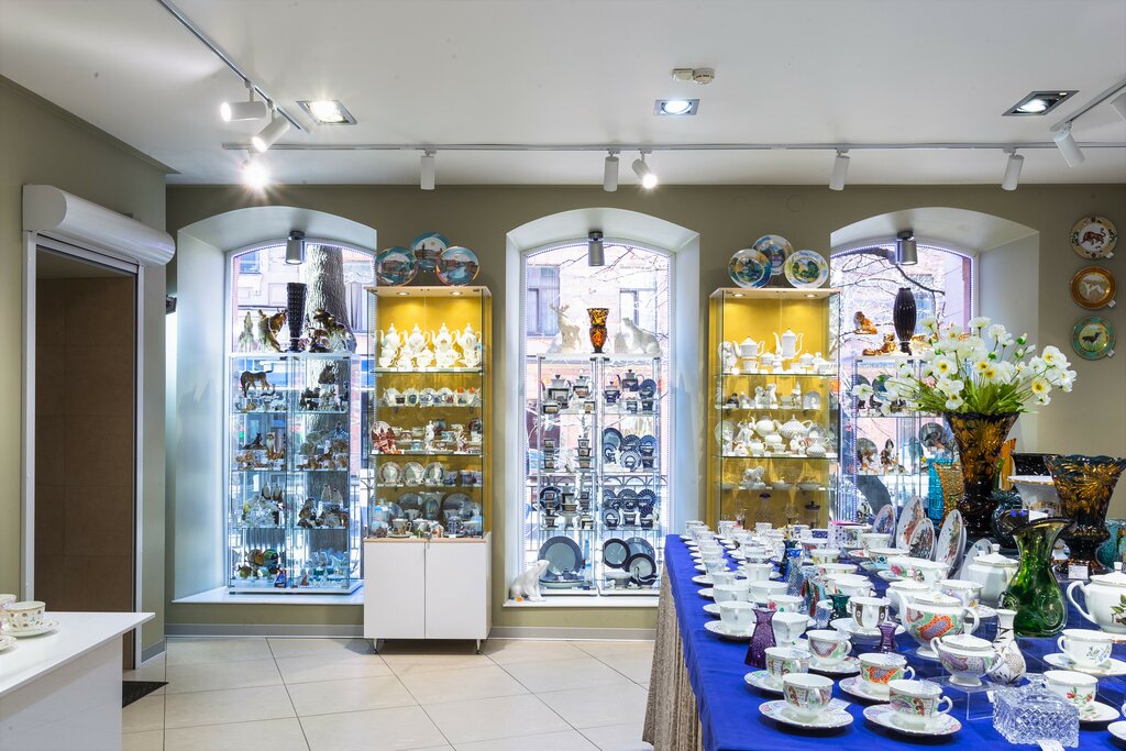 Idish-tovoqlar do‘koni Ifzdiscont, Sankt‑Peterburg, foto