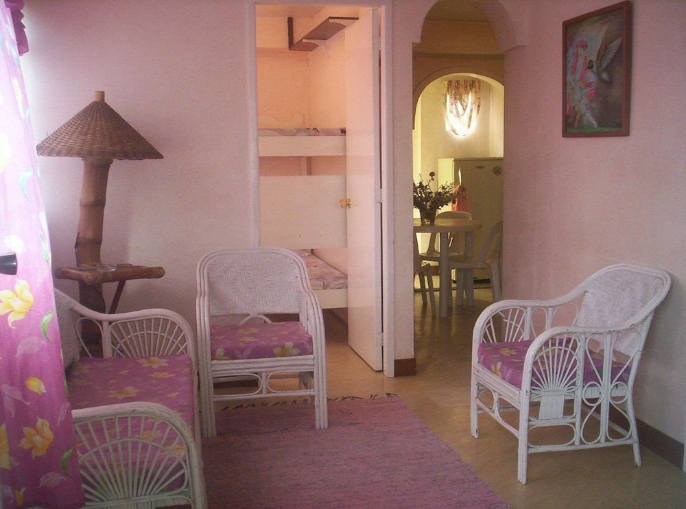 Фото 3br Unit 2 Jefrell Apartments