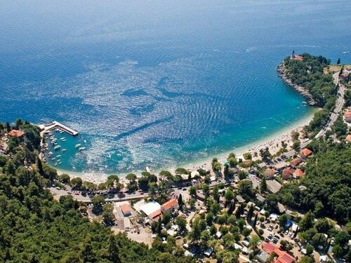 Гостиница Beautiful Villa With sea View and Pool Located Near Opatija