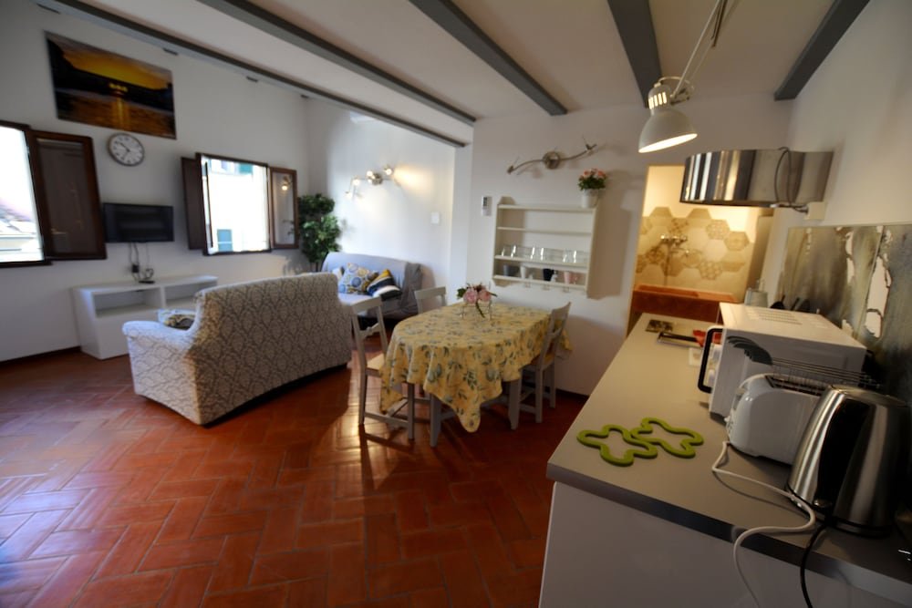 Фото Appartamento la Guelfa