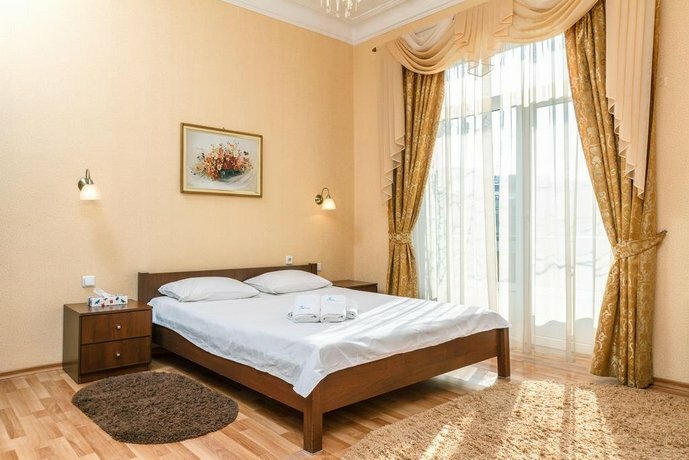 Short-term housing rental VIP apartment. Kreshatik, Maidan Nezavisimosti, Kyiv, photo