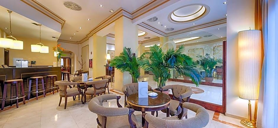 Фото Hotel Roger de Lluria