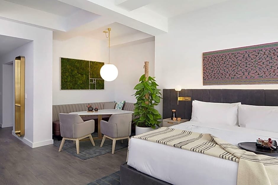 Фото The Assemblage John Street