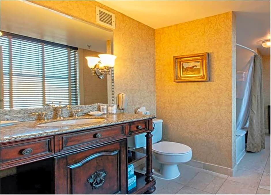 Фото The Brown Hotel