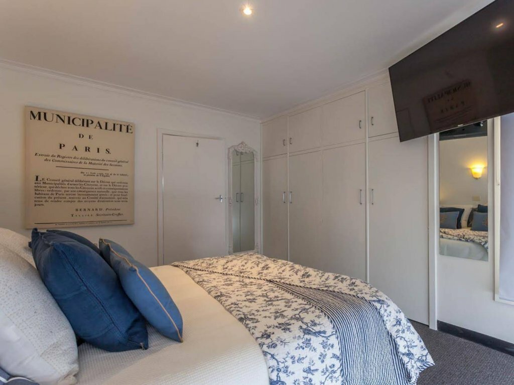 Hotel Twelve Errard, Ballarat, photo