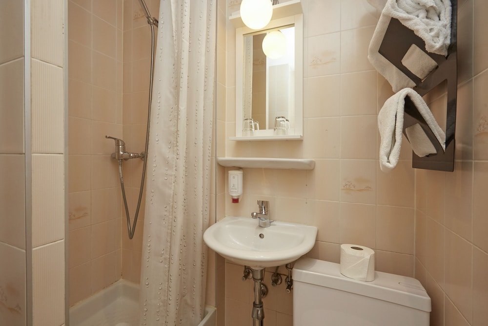 Фото Hotel Central