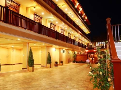 Фото At Chiang Mai Hotel