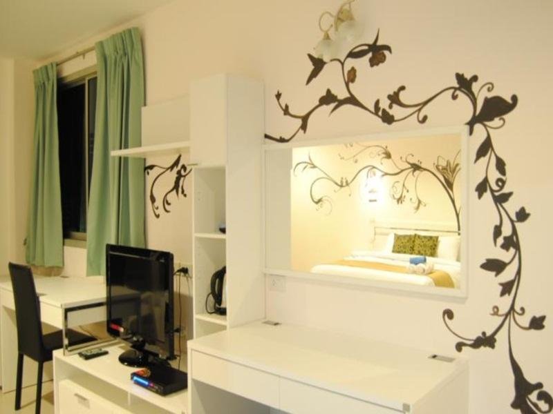 Фото Baan Manthana Hotel