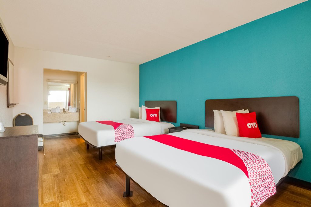 Фото DoubleTree by Hilton St. Louis Airport