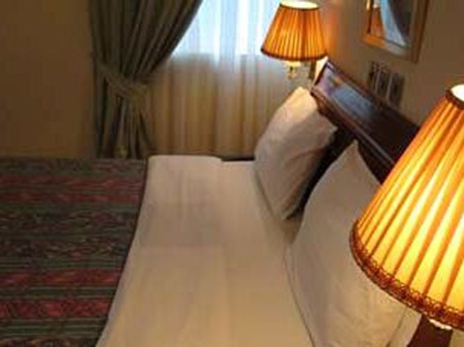 Фото Bougainvillea Hotel