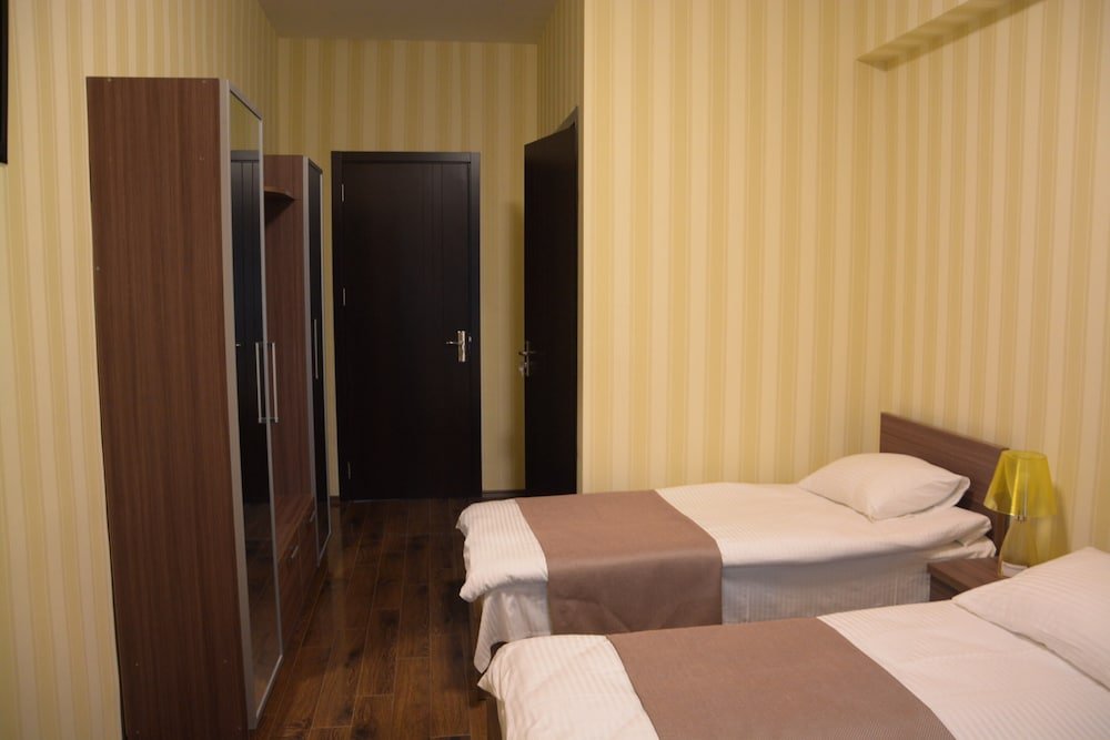 Фото Отель Athletics