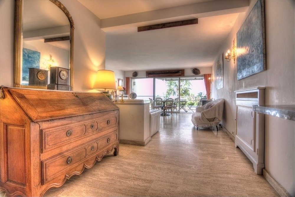 Фото Karolina Properties - Appartement Commodore Croisette