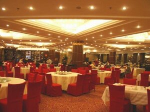 Гостиница Hollyear Hotel в Шанхае