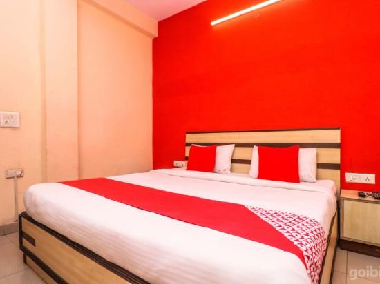 Фото Oyo 9927 Hotel Prakash Inn