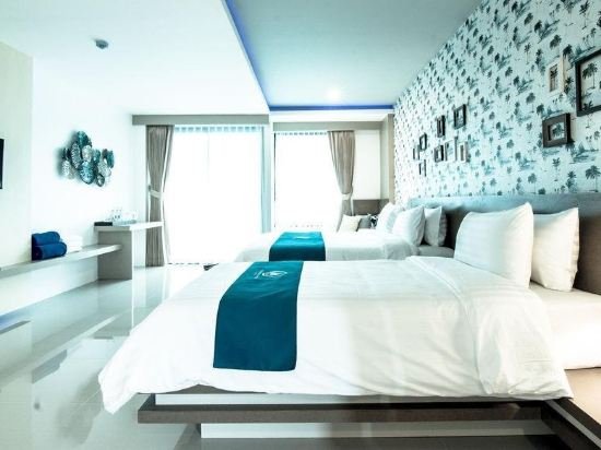 Фото The Phu Beach Hotel