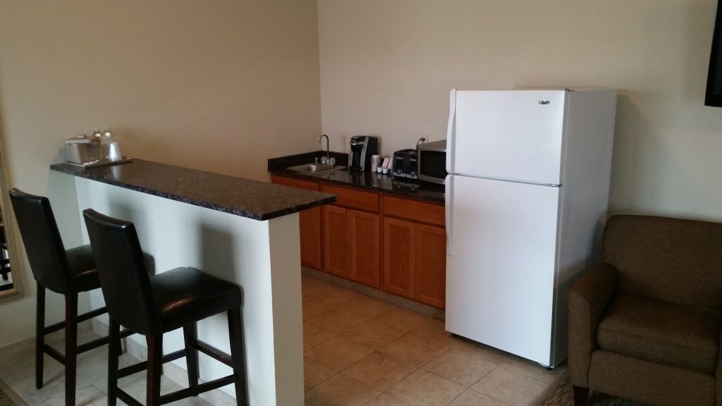 Фото Rock Island Inn & Suites