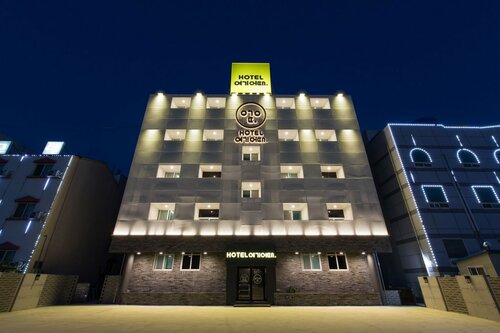 Гостиница Hotel Yeogiuhtte Gyeongpo