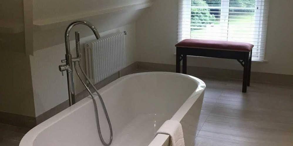 Фото Forest Park Country Hotel & Inn, Brockenhurst, New Forest