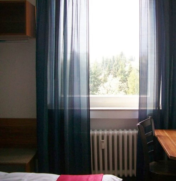 Фото Art Inn Hotel Dinslaken