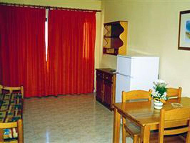 Фото Apartamentos Cabo de Baños by Mij