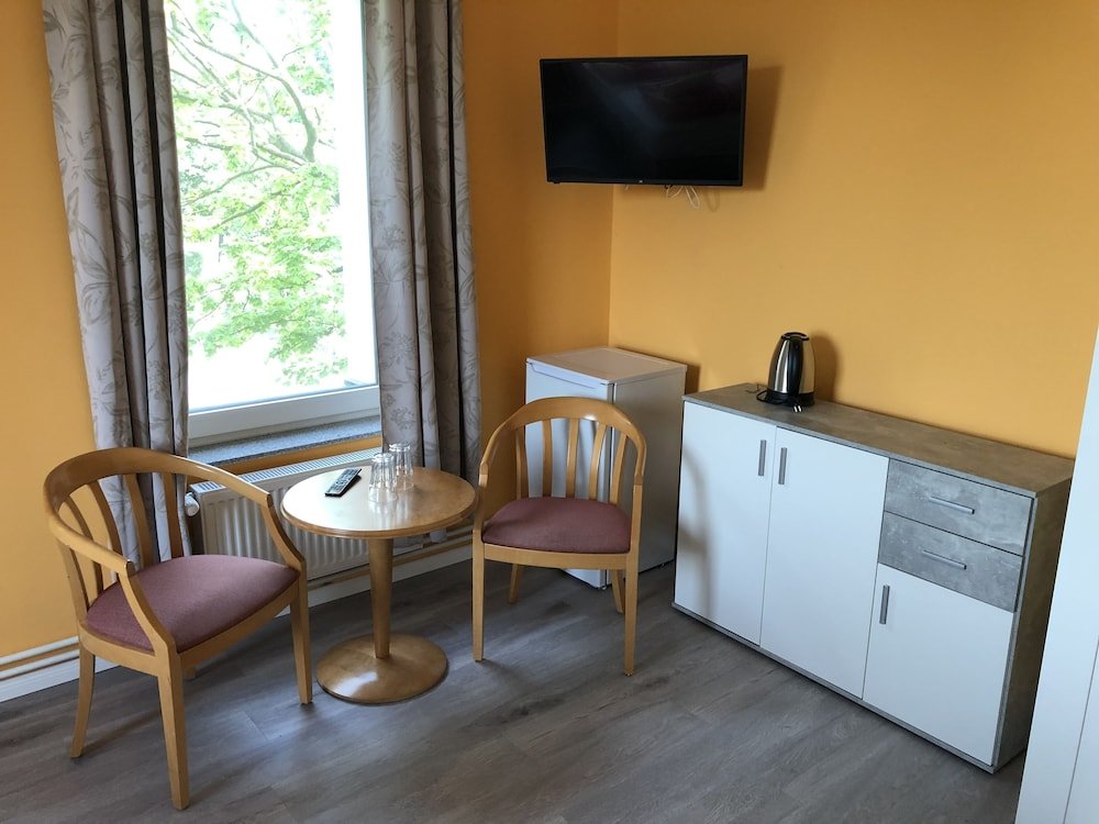 Фото M&m Hotel - Wilhelmsburg