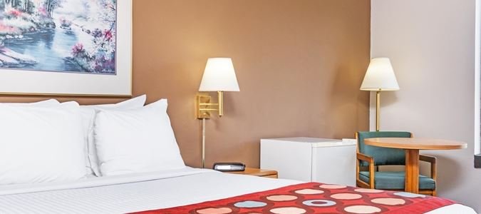 Фото Super 8 by Wyndham Wausau