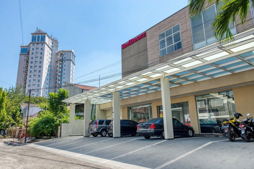 Hotel RedDoorz near Ciputra World 3, Surabaya, photo
