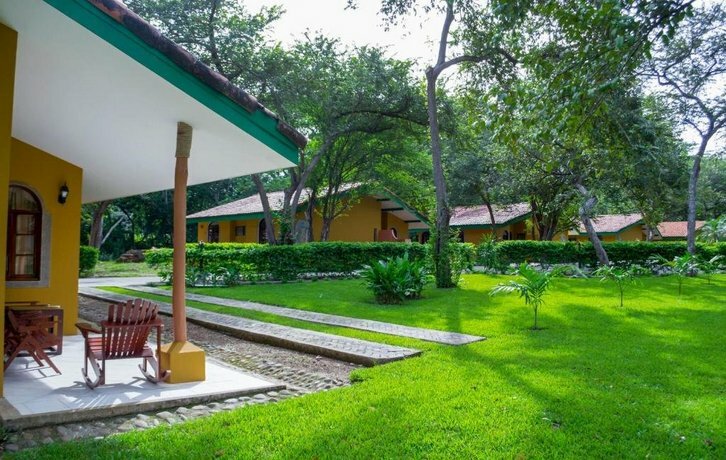 Гостиница Papagayo Golden Palms Suites & Villas
