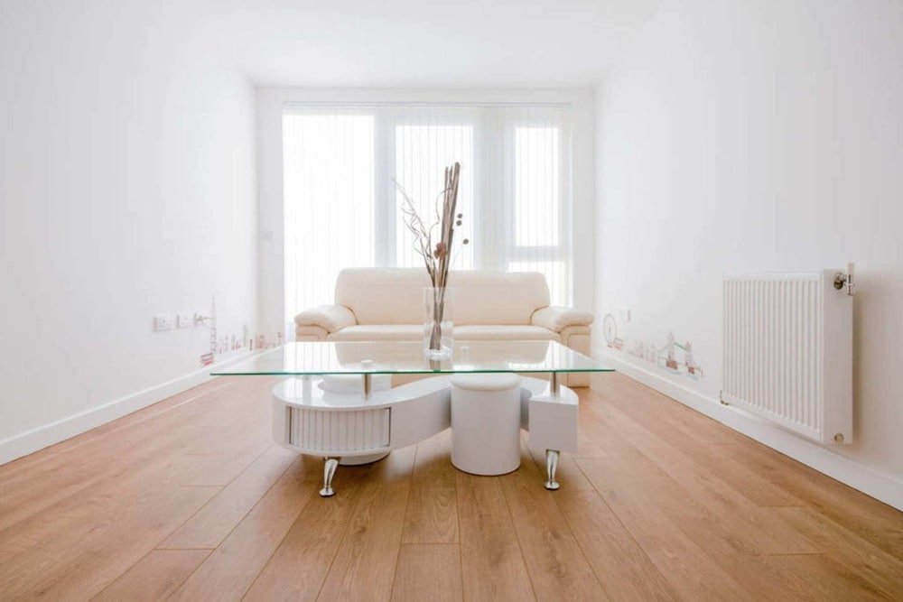 Фото Bright 1br Flat - 10 min Canary Wharf