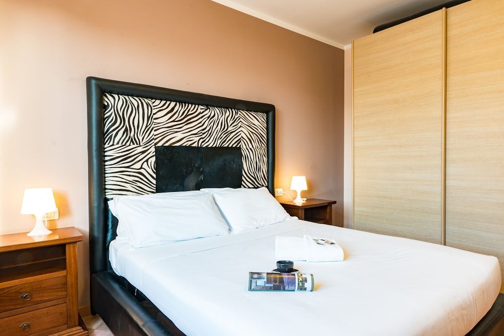 Фото Bright Apartments Desenzano - Artisti Pool