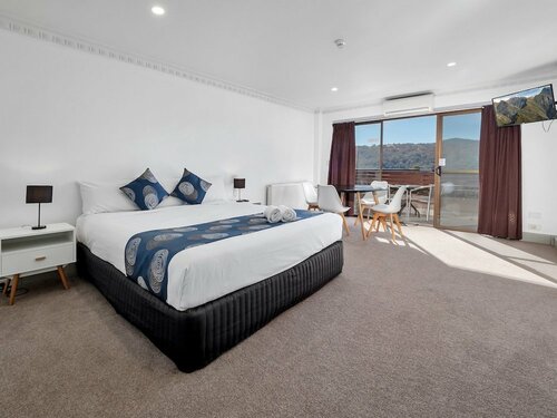 Гостиница Banjo Paterson Inn