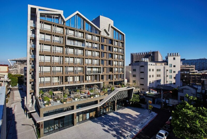 Гостиница U. I. J Hotel & x26; Hostel в Тайнани