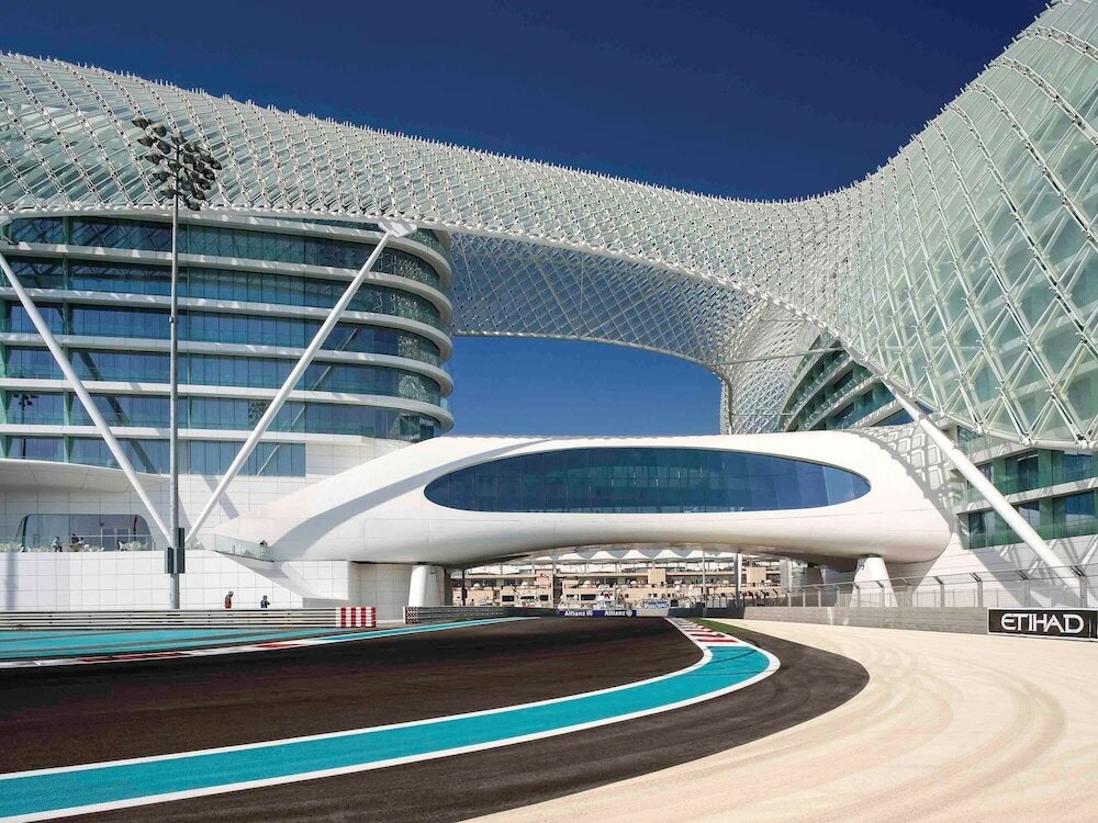 Абу даби остров яс