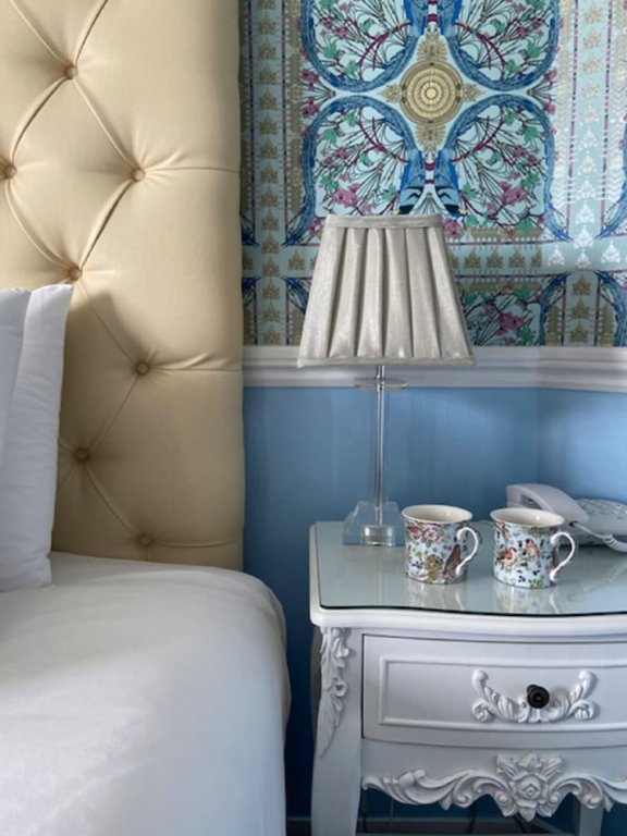 Фото Seacrest Hotel