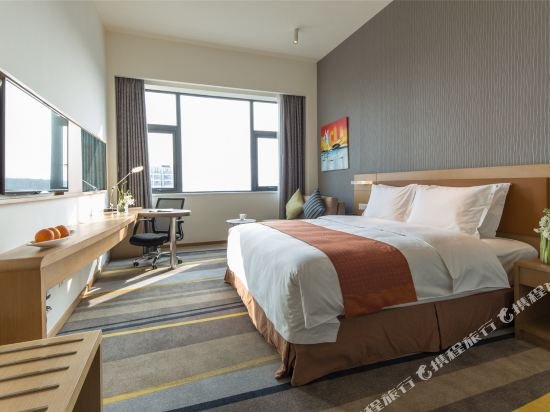 Фото Holiday Inn Express Chengdu Huanhuaxi, an Ihg Hotel