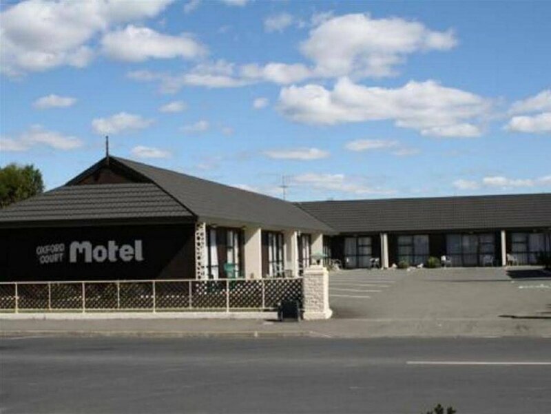 Гостиница Oxford Court Motel