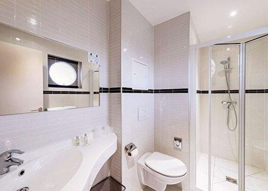 Фото Comfort Hotel Champigny Sur Marne