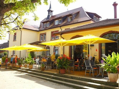 Гостиница Thai Tawan в Русте