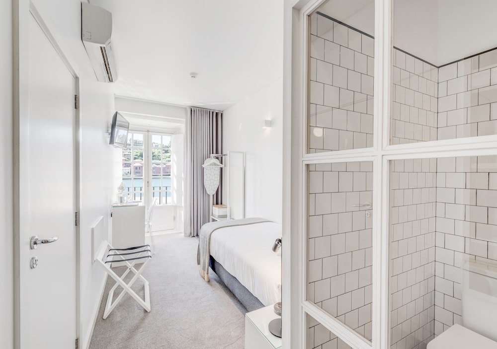 Фото Miragaia Riverside Suites