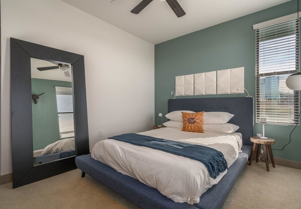 Фото Luxe Tempe Apartments by WanderJaunt