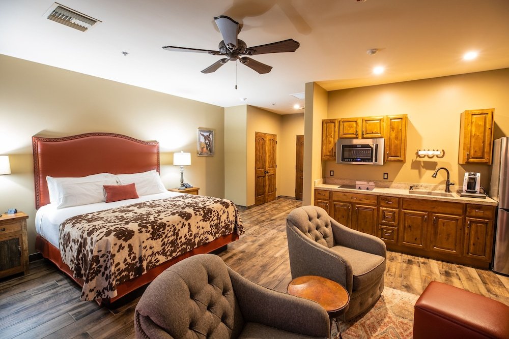 Фото Prickly Pear Inn