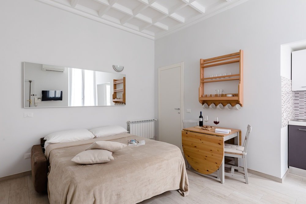 Фото A World Aparts - 61 Margutta