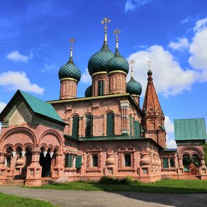 Temple Complex in Korovniki (Yaroslavl, Portovaya naberezhnaya, 2) ، معلم جذب سياحي