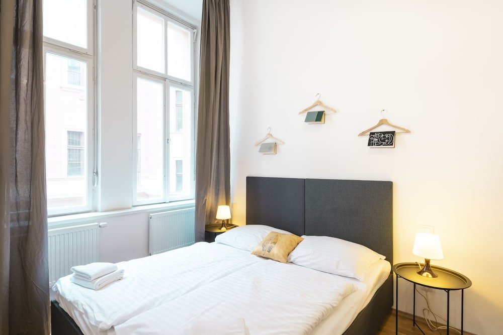 Фото Hybernska Apartments