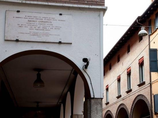 Фото Astoria Suite Apartments