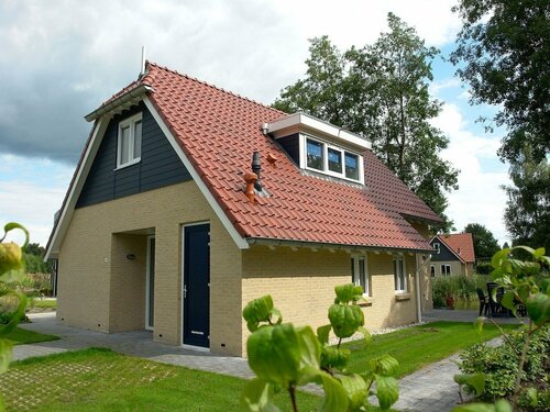 Жильё посуточно Spacious Holiday Home With A Dishwasher, 20Km From Assen