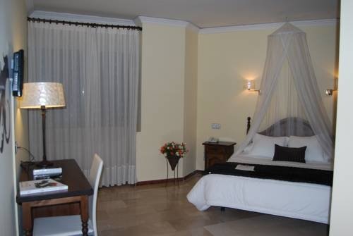 Фото Emperatriz III